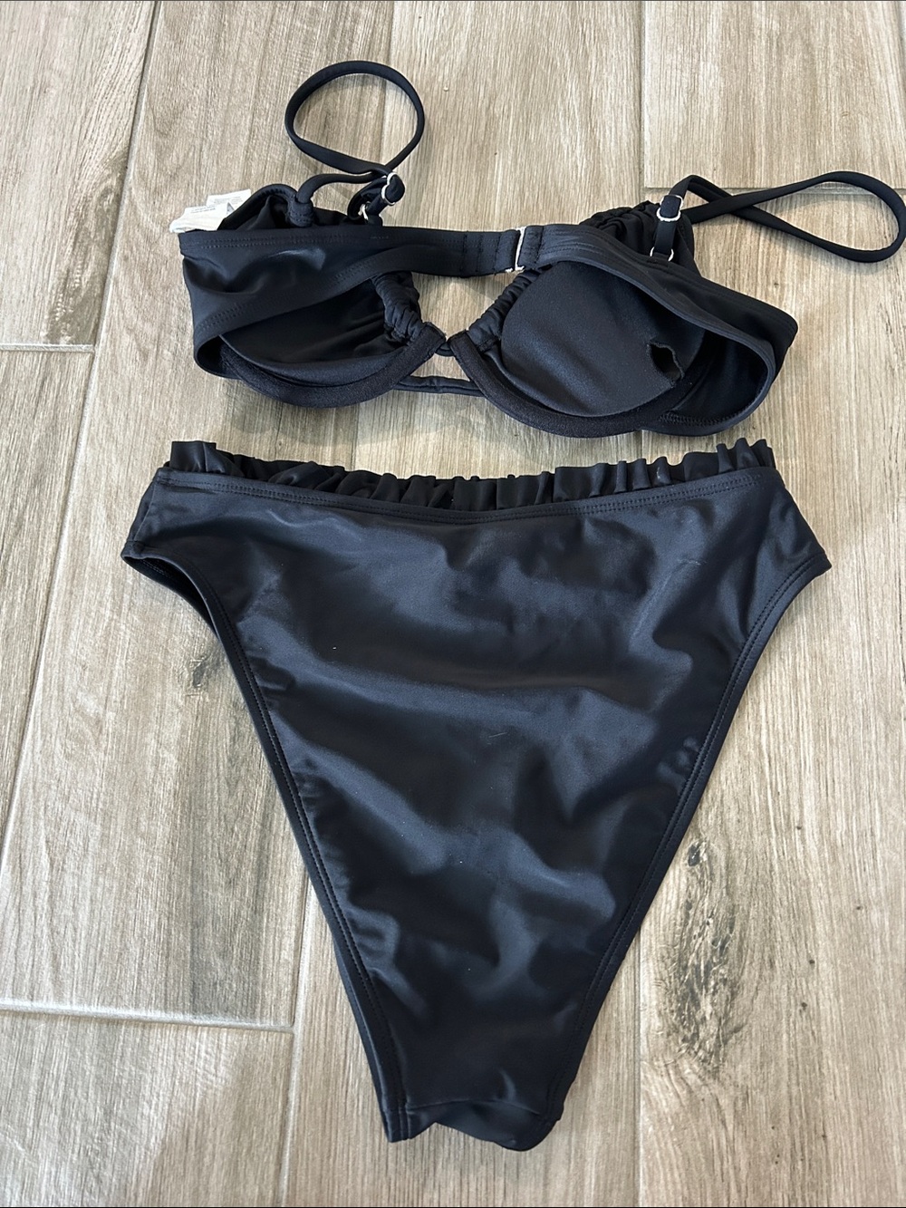Cupshe bikini Set - Picture 3 of 5